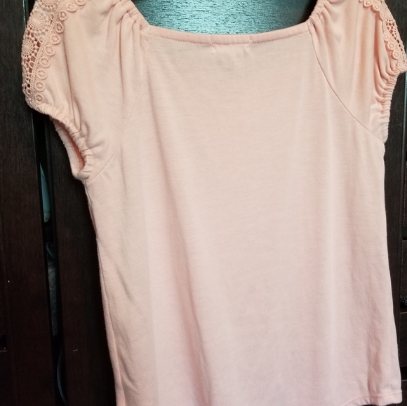 Top - Picture 2 of 2